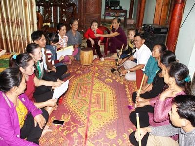 Lay động chuyện về một 'người đàn bà hát' ở xứ Lường