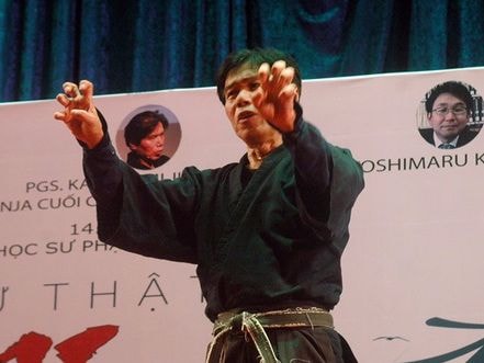 Ninja cuối cùng trên thế giới thi triển công phu ở Sài Gòn