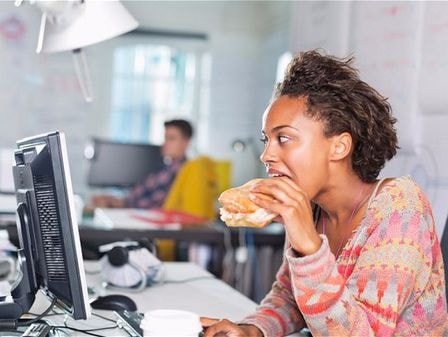 Nhai chậm lại, nguy cơ tiểu đường giảm 80%