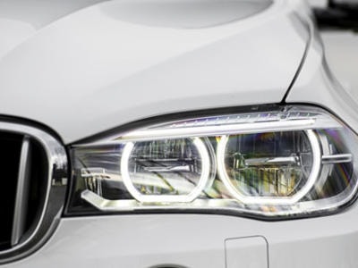 Những điều cần biết khi nâng cấp đèn pha ô tô