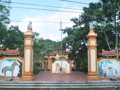 Bao giờ phục dựng Đền Trung?