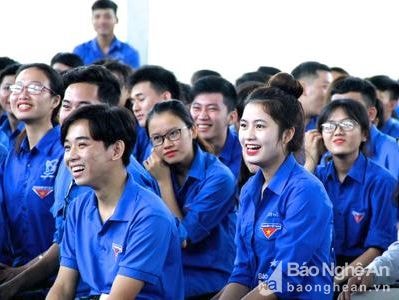 Hơn 100 cán bộ Đoàn trường đại học, cao đẳng tập huấn kỹ năng