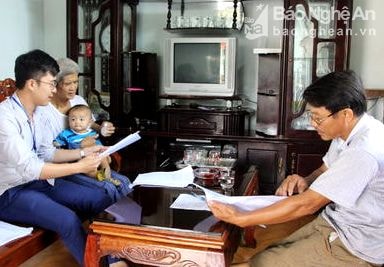 Hơn 1.000 hộ dân ký nhận hồ sơ đền bù, nhường đất cho KCN Hemaraj