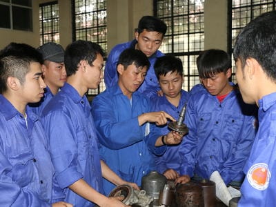 Trường Đại học Sư phạm Kỹ thuật Vinh chào đón hơn 1.000 tân sinh viên