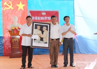 Phát huy sức mạnh đoàn kết để xóa đói giảm nghèo