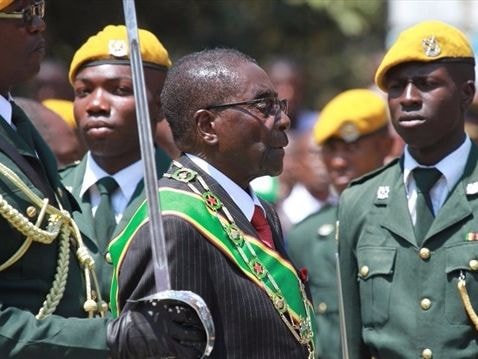 Điều ít biết về đội quân trung thành tuyệt đối với Tổng thống Zimbabwe
