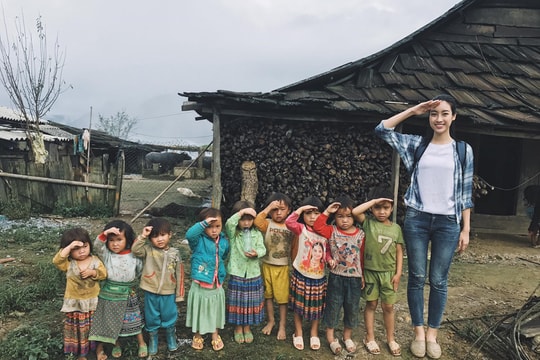 Mỹ Linh vào Top 5 'Người đẹp nhân ái' tại Miss World