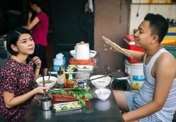 Chuyện tình cặp đôi yêu nhau sau 30 phút nói chuyện