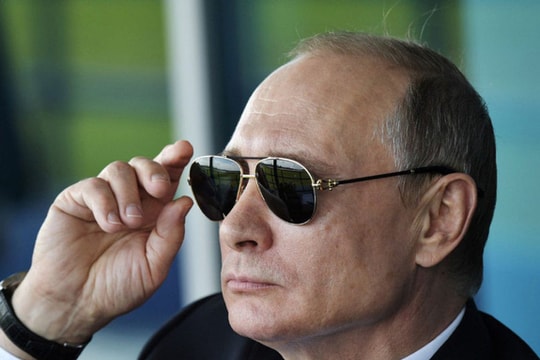 Đoàn xe chở Tổng thống Putin bị dọa đánh bom