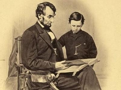 Cựu Tổng thống Mỹ viết gì trong thư gửi thầy giáo của con trai?