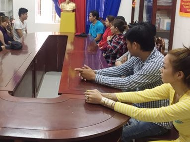 Cảnh sát vây sòng bạc trong biệt thự ở miền Tây