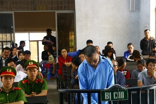 Án chung thân cho "yêu râu xanh" giờ trò đồi bại với bé gái 4 tuổi