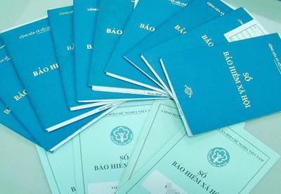 Bàn giao sổ BHXH gây tốn kém và phiền hà?