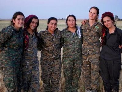 Hồi ức nữ chiến binh Canada tham gia diệt IS ở Syria