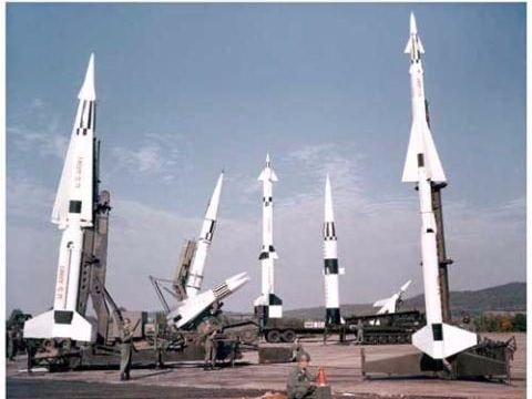 [Infographics] - Tham vọng lá chắn tên lửa ba tầng của Mỹ