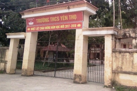 Phụ huynh xông vào trường đòi hành hung giáo viên