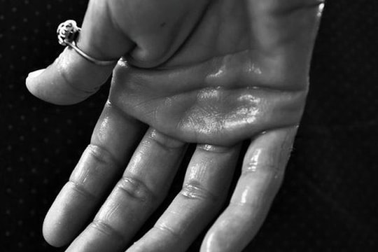 Sẽ mở khoá điện thoại bằng... mồ hôi