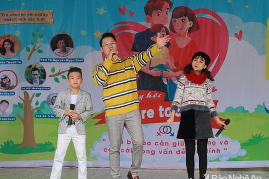 Phá bỏ rào cản giữa bố mẹ và con cái trong giáo dục giới tính