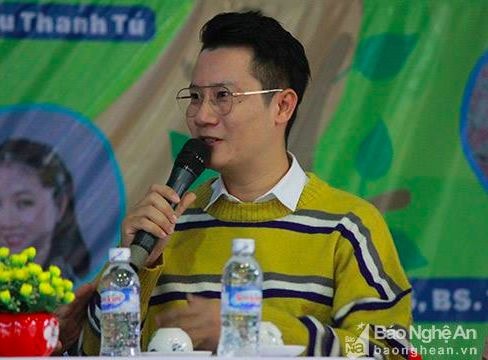 Ca sĩ Hoàng Bách chia sẻ về việc giáo dục giới tính