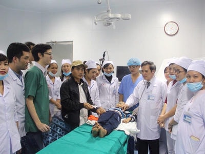 PGS.TS.BSCK II Cao Trường Sinh: Tâm huyết với trò, tận tụy với người bệnh