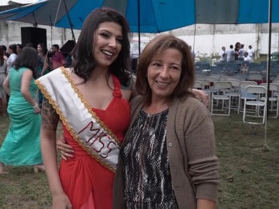 Nữ tội phạm trộm cắp giành giải cao tại cuộc thi hoa khôi