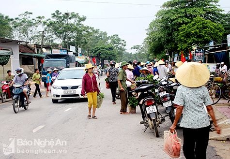 Từ 1/1/2018, người đi bộ sai luật có thể bị ở tù đến 15 năm