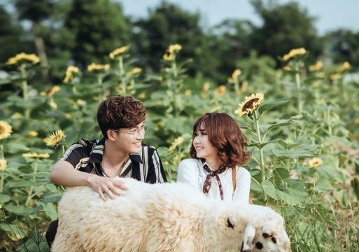 Đình Tú 'Ghét thì yêu thôi' nói về bạn gái hơn tuổi