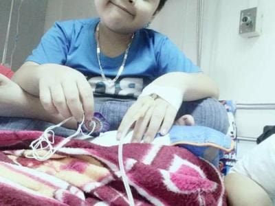 Cậu bé ung thư máu khát khao được đến trường