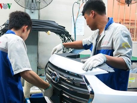 Thuế nhập khẩu linh kiện ô tô về 0%: Giá xe nội sẽ giảm mạnh?