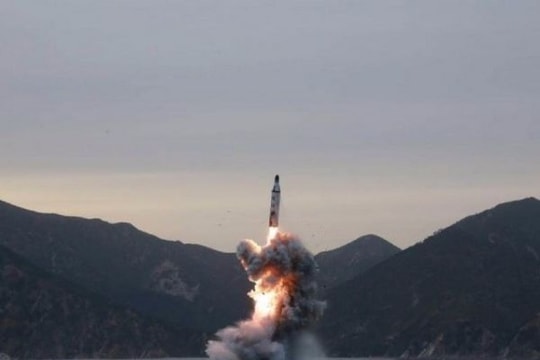 Nhìn lại 6 vụ phóng tên lửa của Triều Tiên năm 2017