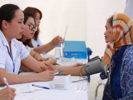 Thay đổi cách tính lương hưu từ 1/1/2018: Nhiều người xin nghỉ hưu non