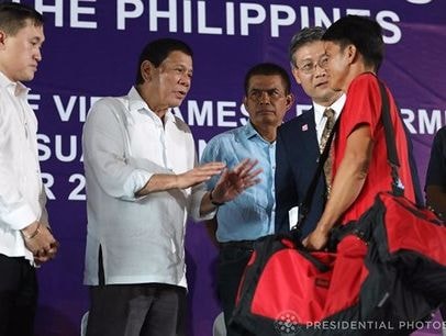 Tổng thống Philippines xin lỗi ngư dân Việt Nam