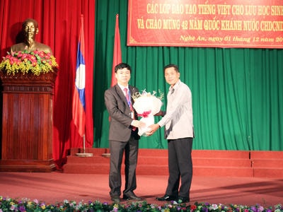 101 lưu học sinh Lào được hỗ trợ đào tạo tại Trường Cao đẳng Sư phạm Nghệ An