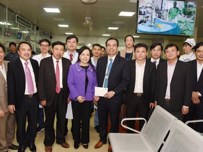 Lãnh đạo Bộ Y tế thăm Bệnh viện Đa khoa Thành phố Vinh - mô hình bệnh viện tự chủ đầu tiên tại Nghệ An