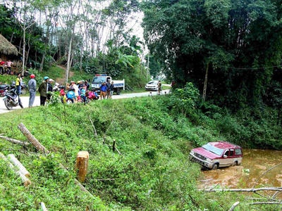 Quế Phong: Hai ngày xảy ra 2 vụ tai nạn ô tô