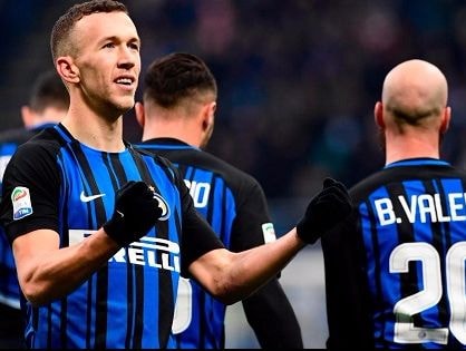 Perisic lập hat-trick, Inter lên đỉnh Serie A sau gần hai năm