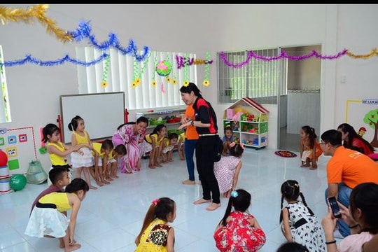 'Cô có đánh con không?'