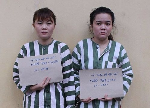 Hai nữ quái chuyên trộm cắp bị người dân vây bắt