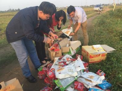 Tiêu hủy hàng trăm sản phẩm tang vật vi phạm hành chính