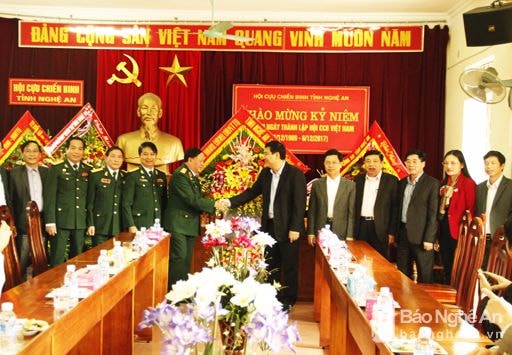 Lãnh đạo tỉnh chúc mừng Hội Cựu chiến binh nhân ngày truyền thống