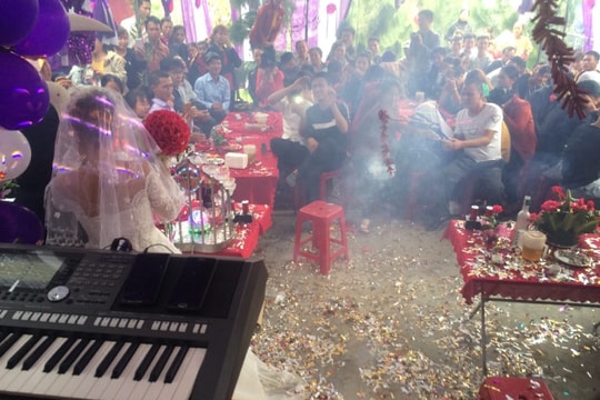 Nghệ An: Xử phạt hành chính 2 gia đình đốt pháo nổ tại đám cưới