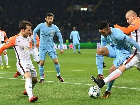 Man City thua trận đầu tiên ở mùa giải: Được nhiều hơn mất