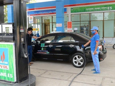 Doanh nghiệp sẵn sàng cung ứng xăng E5 từ 1/1/2018