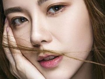 Giảm béo mặt bằng động tác súc miệng