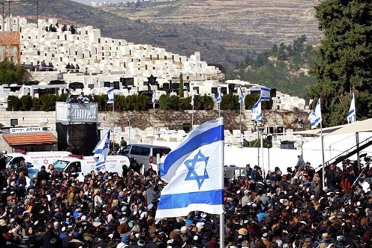 Tên lửa Palestine rơi xuống trường mẫu giáo Israel