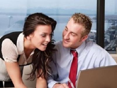 Cả tin, tôi mất chồng vào tay cô thư ký trẻ xinh đẹp