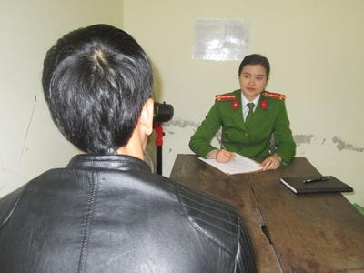 Khởi tố nhóm đối tượng chặn đường làm nhục người khác do ghen tuông