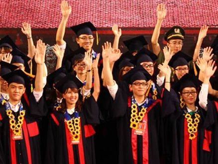 Tăng lương gấp đôi để thu hút sinh viên xuất sắc, nhà khoa học trẻ