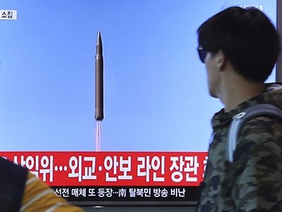 Nhật Bản dự chi 46 tỷ USD nhằm đối phó Triều Tiên