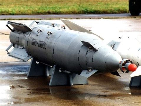 Su-30MK2 Việt Nam được trang bị bom thông minh nặng...1,5 tấn